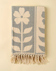 Daisy Days Throw