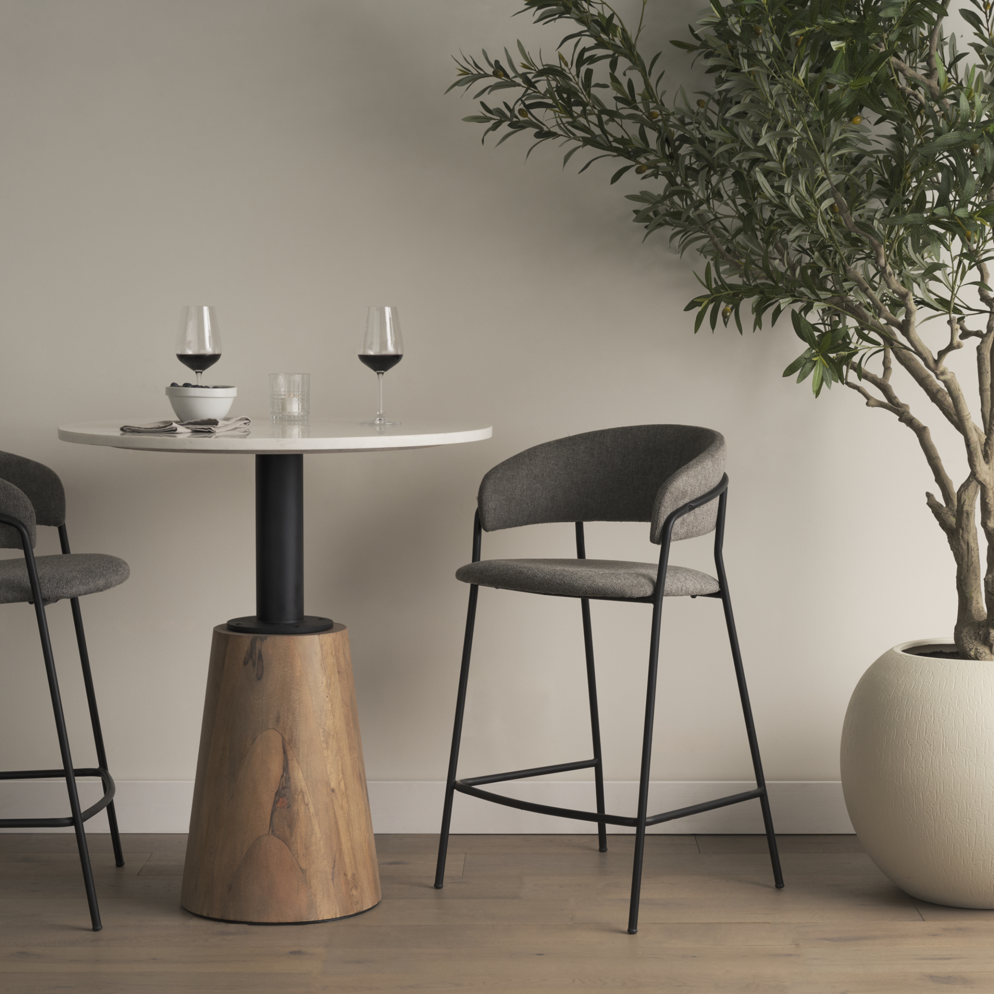 Carolyn Stool