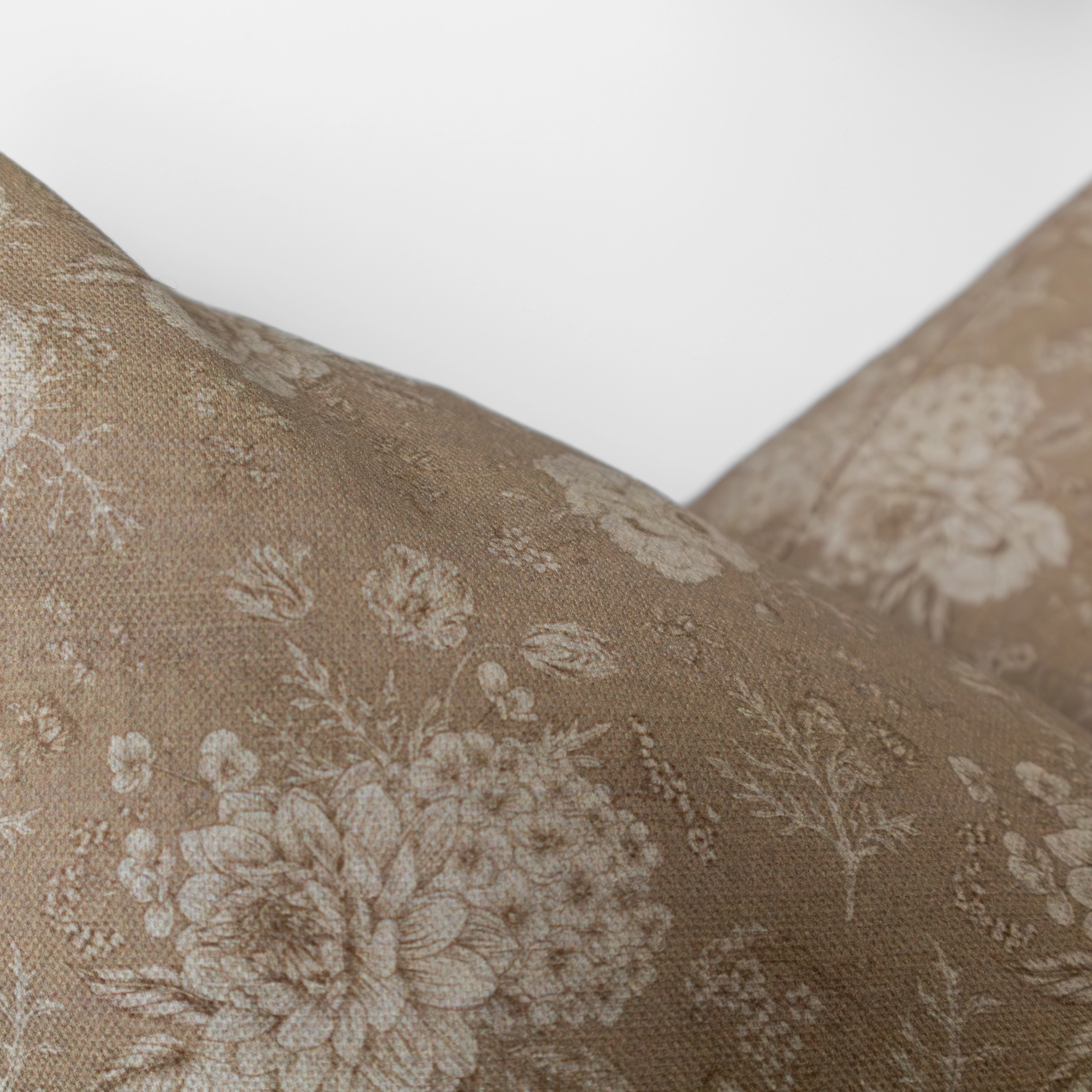 Eliora Pillow