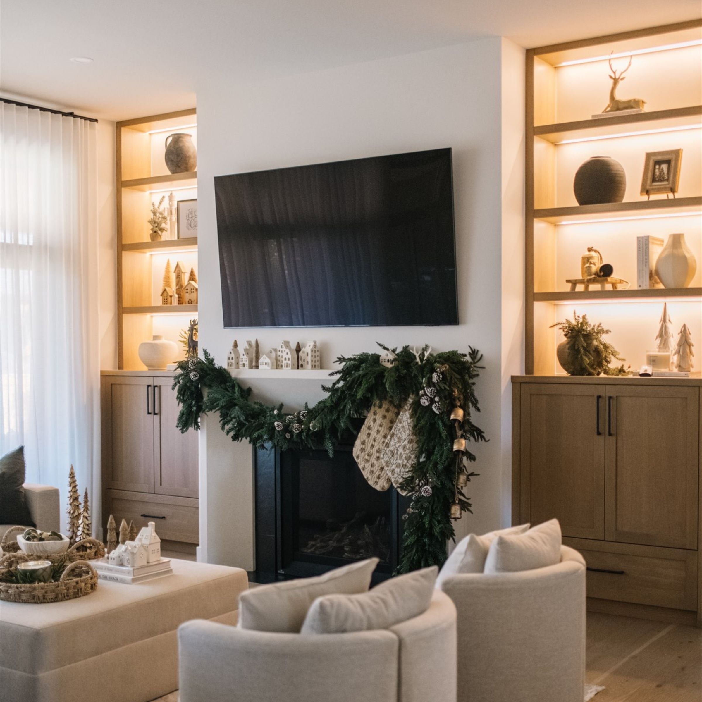 Glowing Christmas Tree Vintage Print