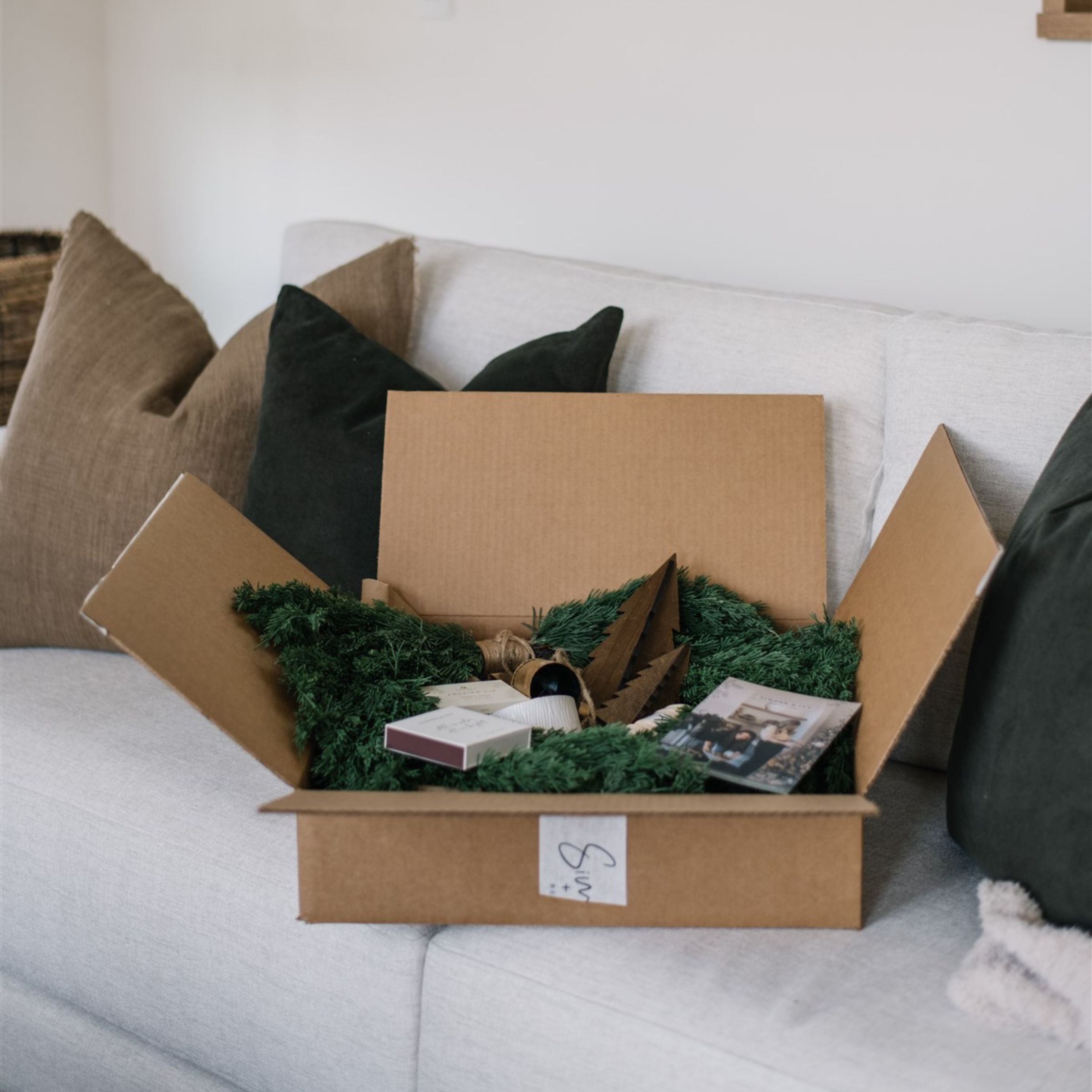 S&I Seasonal Refresh Box | Home Subscription Box | Simone & Ivy