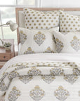 Kamira Quilt Set