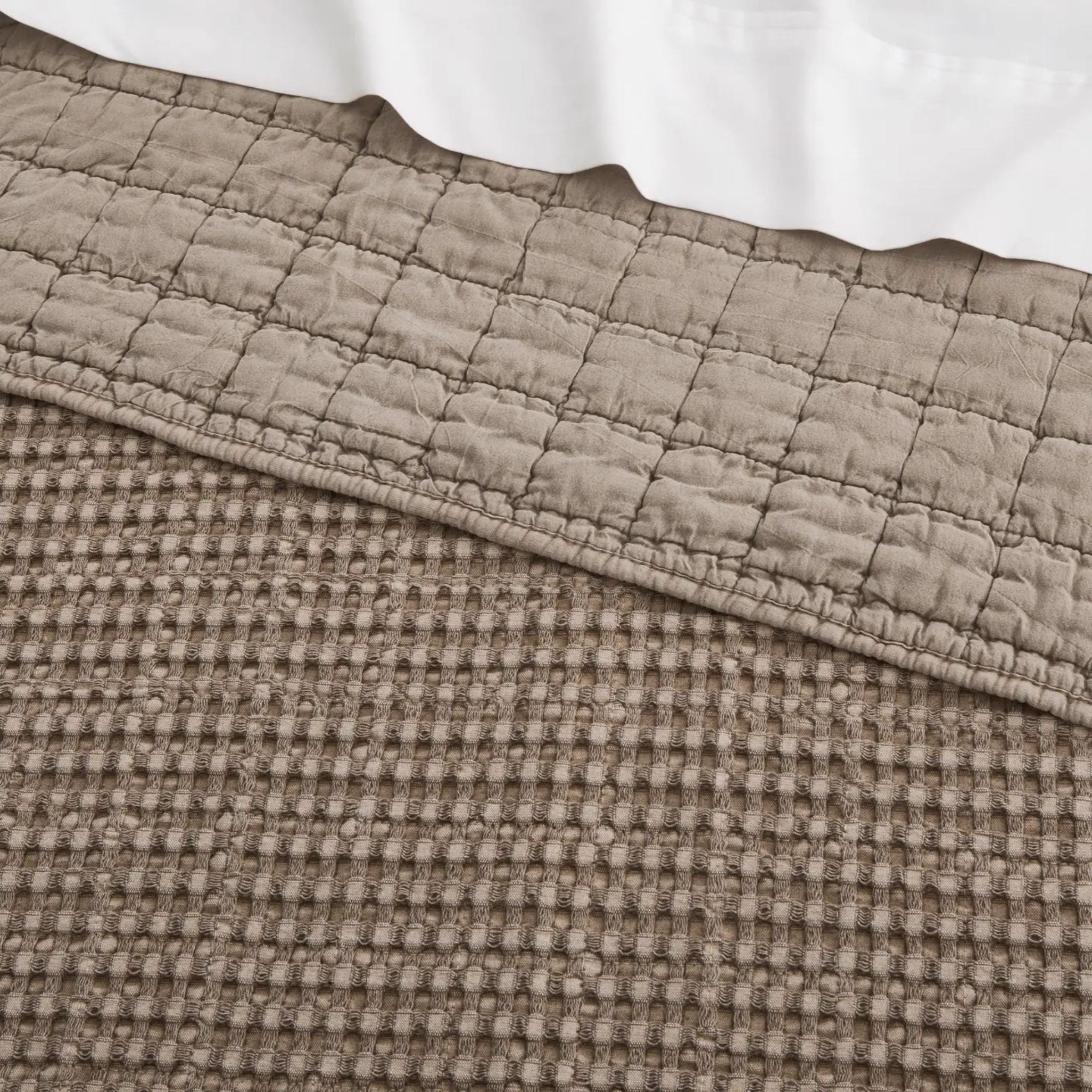 Mills Waffle Quilt Set