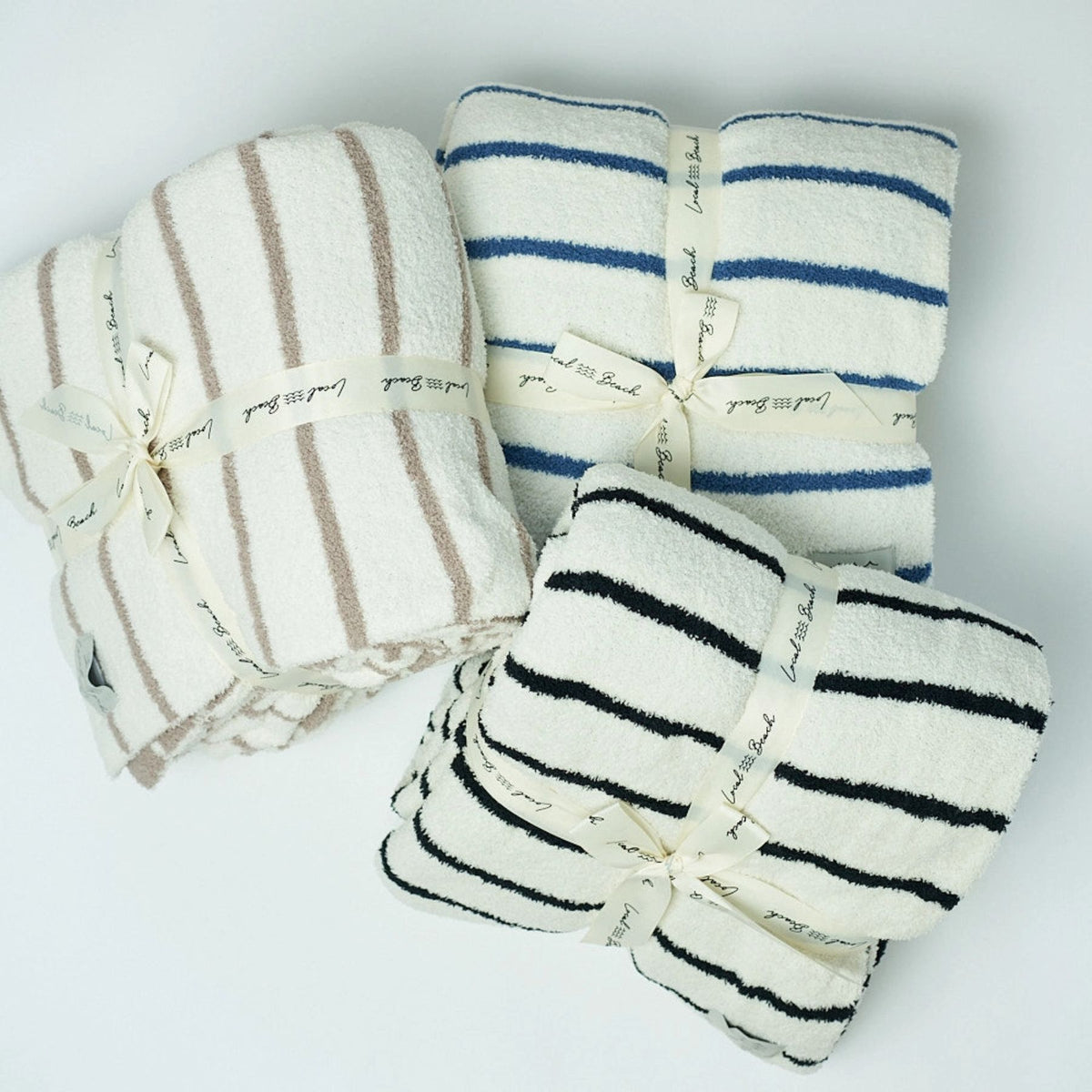 Embrace Throw | Stripes