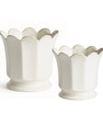 Maline Footed Pot