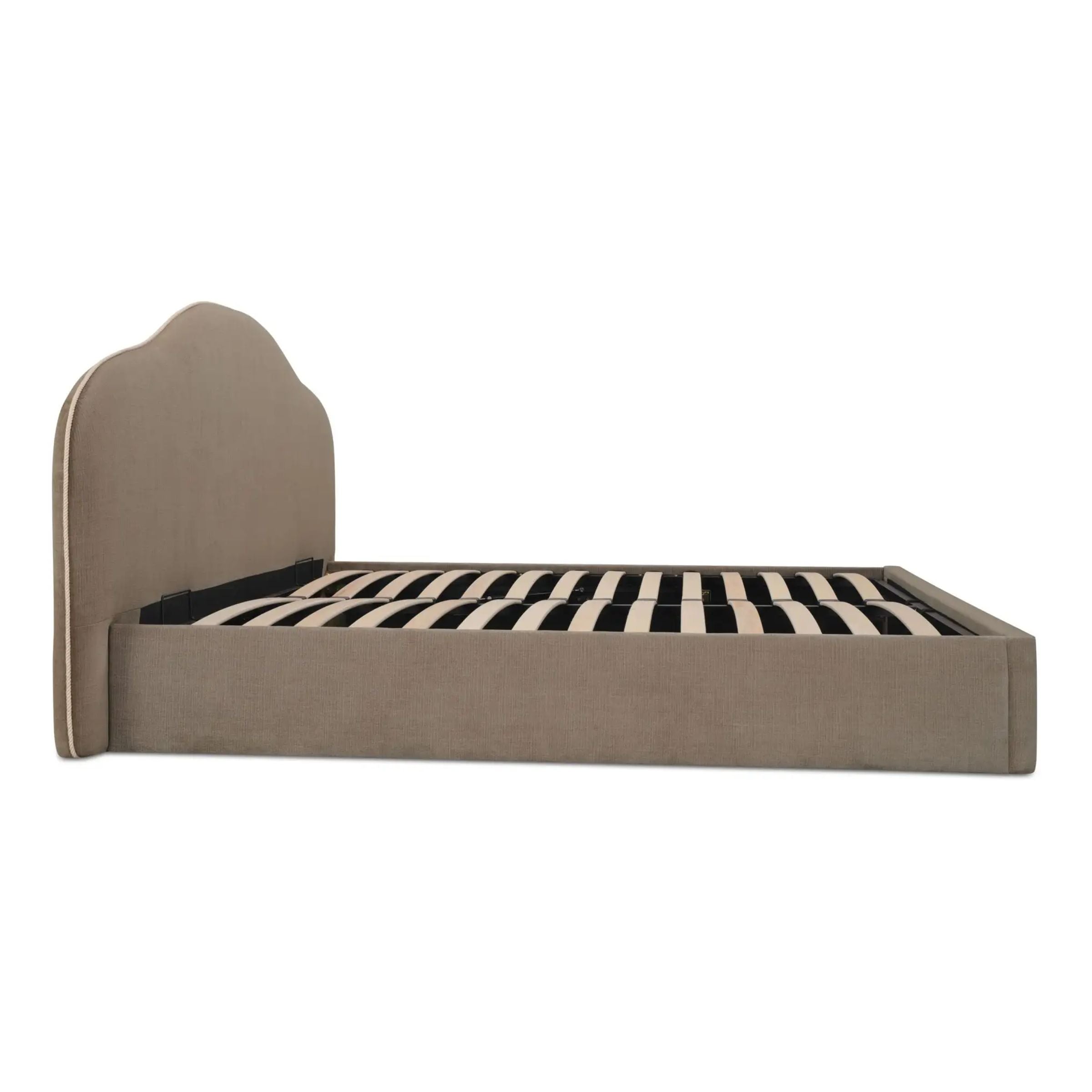Maggie Bed