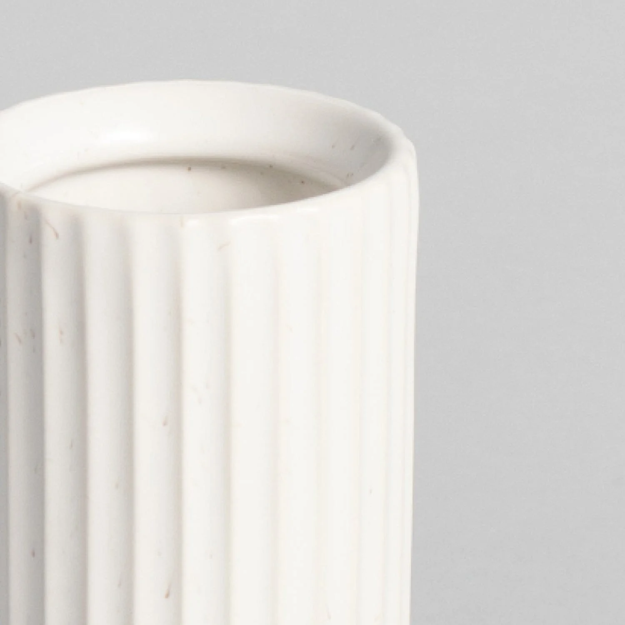 Fable Short Bud Vase - Speckled White