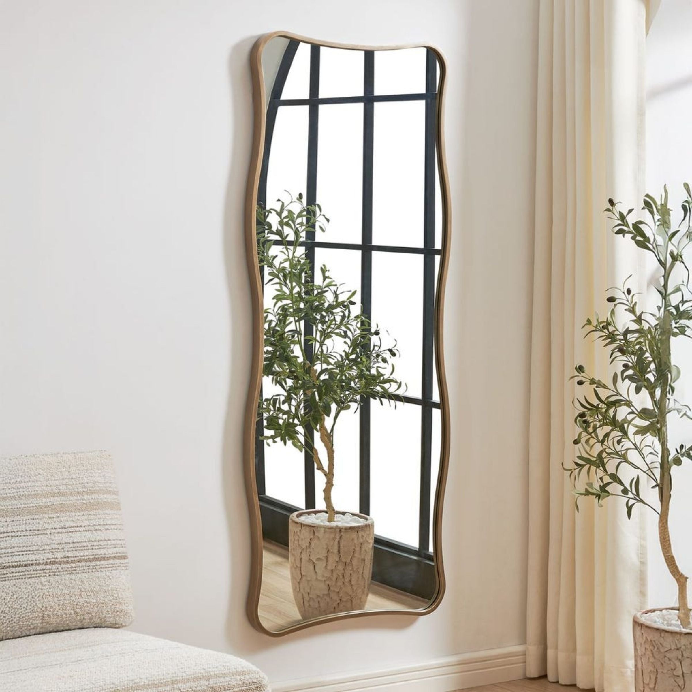 Pavia Mirror
